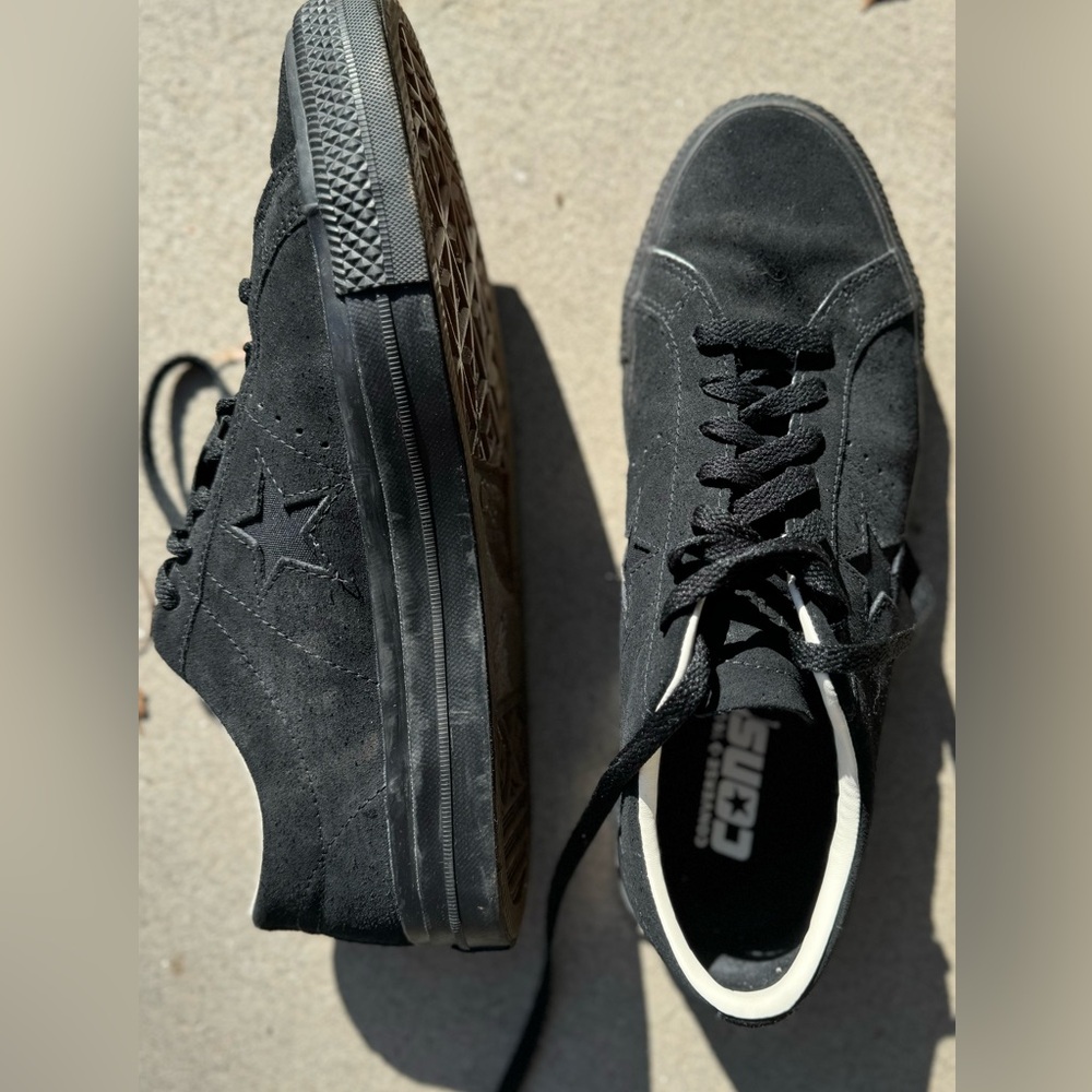 CONVERSE Men’s Black Suede Low-Top Sneakers - Picture 3 of 6